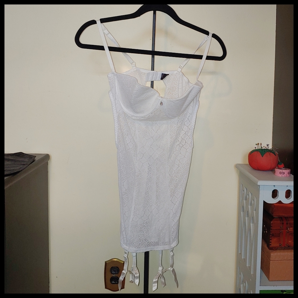 Seduction White Lace Lingerie with Garters